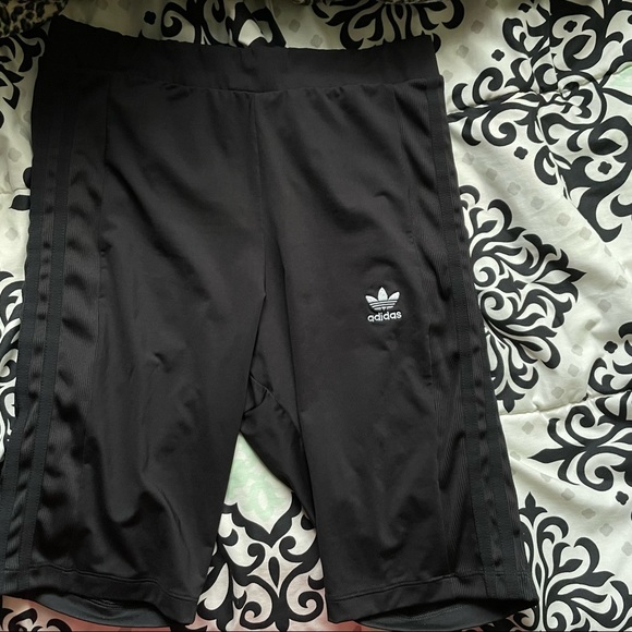 Adidas Bike Shorts - Picture 1 of 3